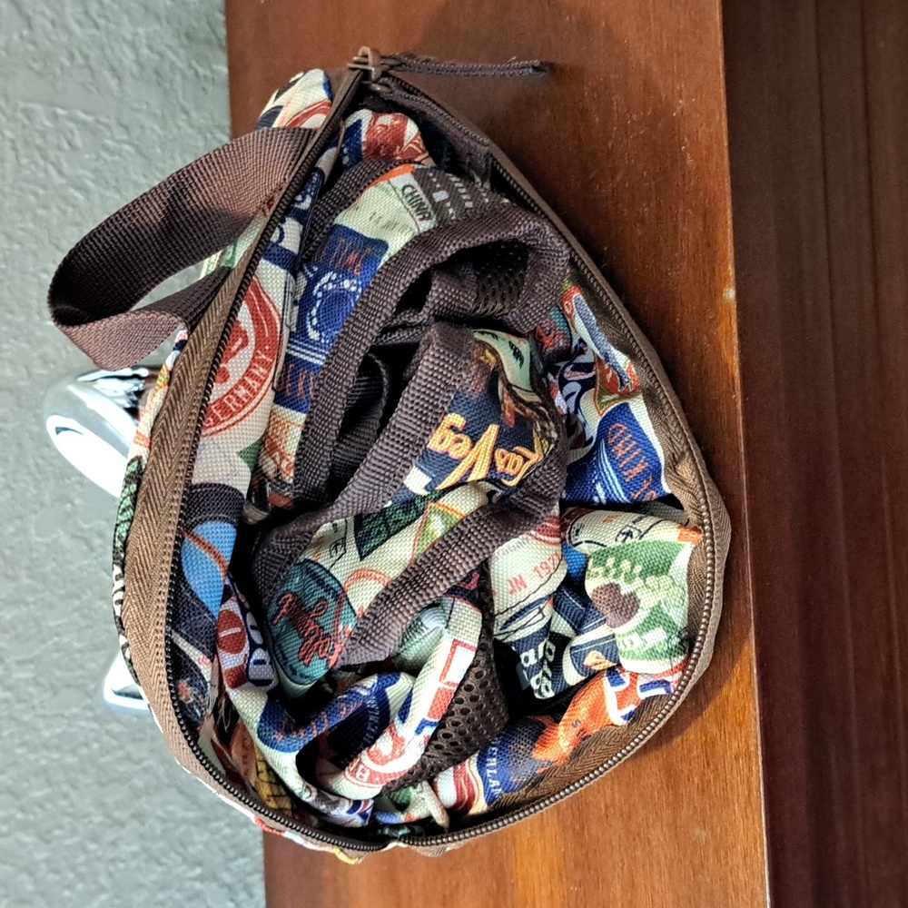 Hard Rock Foldable Backpack - Picture 4 of 10